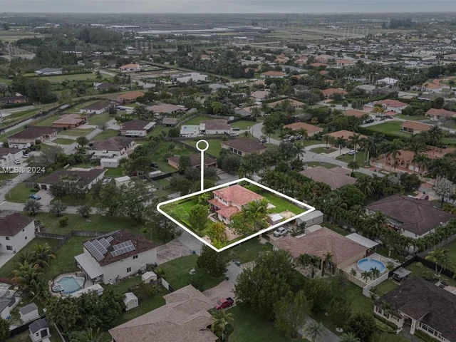 12981 SW 221st St, Miami FL 33170