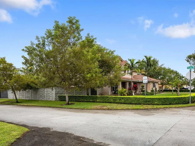 12981 SW 221st St, Miami FL 33170