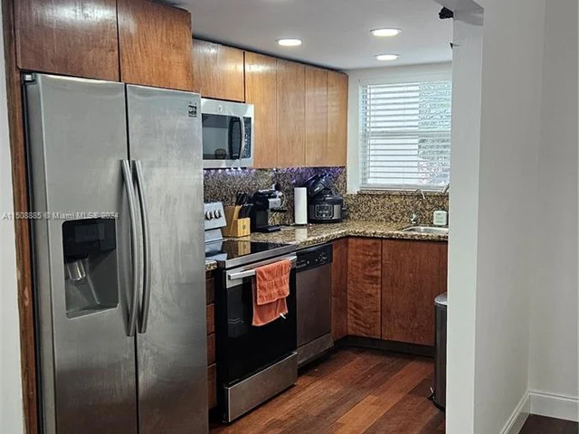 1910 SW 17th Ave # 3, Miami FL 33145