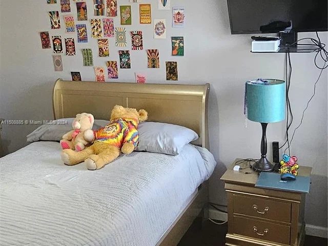 1910 SW 17th Ave # 3, Miami FL 33145