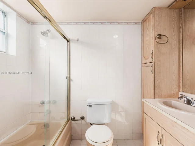 1020 94th St # 401, Bay Harbor Islands FL 33154