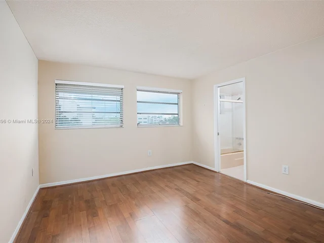 1020 94th St # 401, Bay Harbor Islands FL 33154