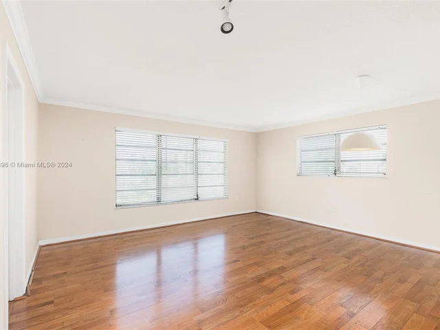 1020 94th St # 401, Bay Harbor Islands FL 33154