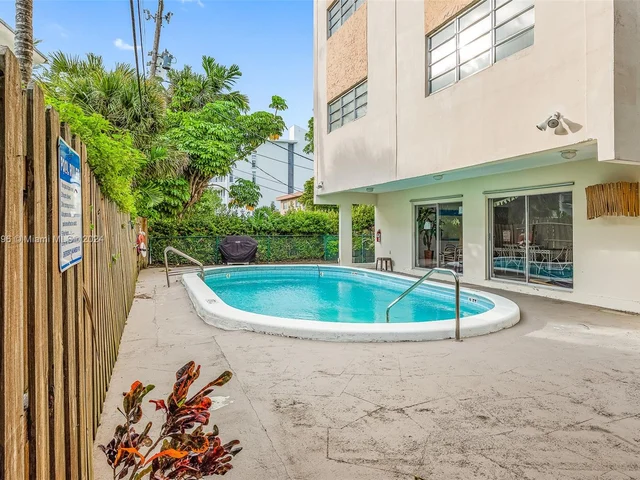 1020 94th St # 401, Bay Harbor Islands FL 33154