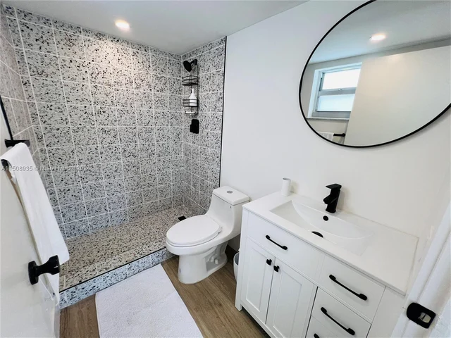 1900 Meridian Ave # 306, Miami Beach FL 33139