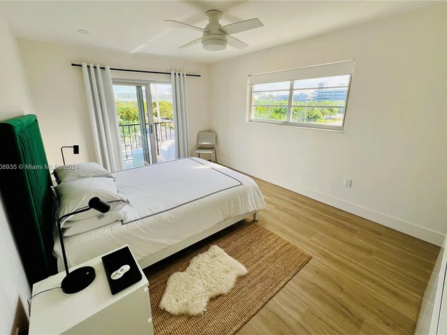 1900 Meridian Ave # 306, Miami Beach FL 33139