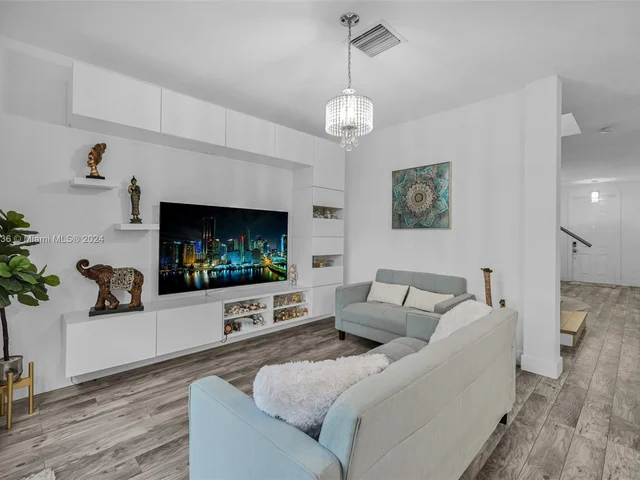 11251 NW 88th Ter # 11251, Doral FL 33178