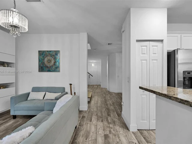 11251 NW 88th Ter # 11251, Doral FL 33178