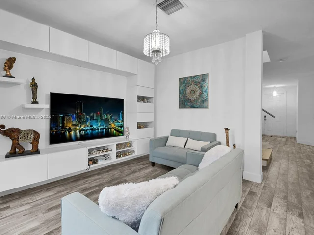 11251 NW 88th Ter # 11251, Doral FL 33178