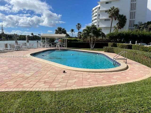 9111 E Bay Harbor Dr # 5D, Bay Harbor Islands FL 33154