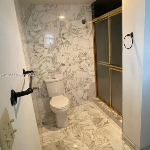 9111 E Bay Harbor Dr # 5D, Bay Harbor Islands FL 33154