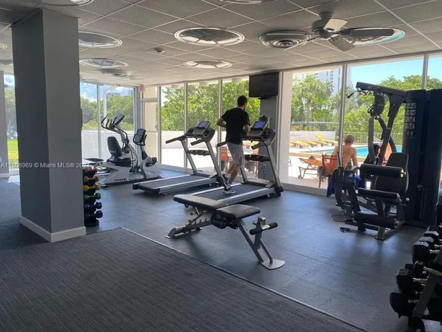 3375 N Country Club Dr # 609, Aventura FL 33180