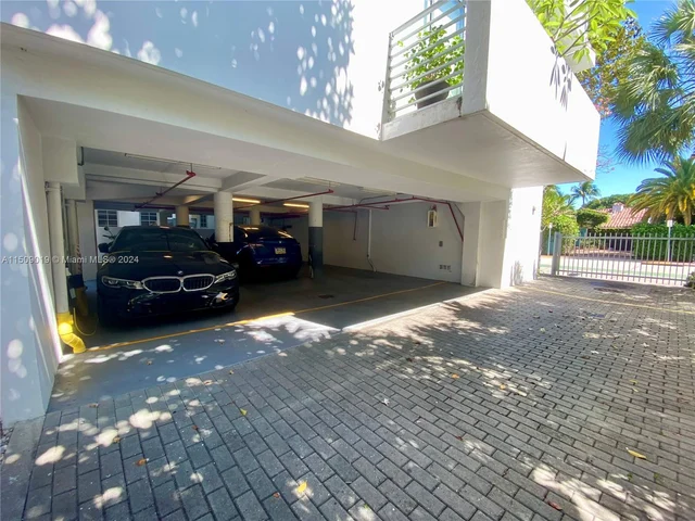 1600 Michigan Ave # 8, Miami Beach FL 33139