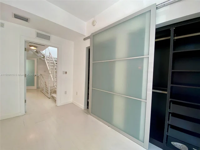 1600 Michigan Ave # 8, Miami Beach FL 33139