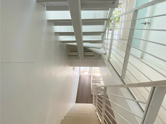 1600 Michigan Ave # 8, Miami Beach FL 33139