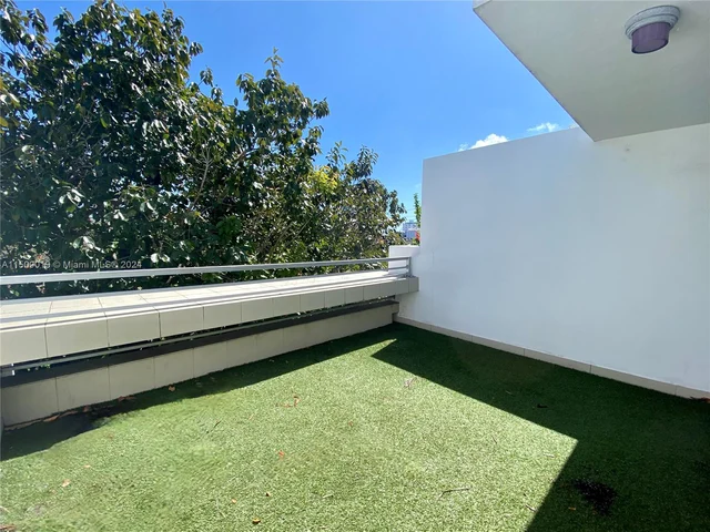 1600 Michigan Ave # 8, Miami Beach FL 33139