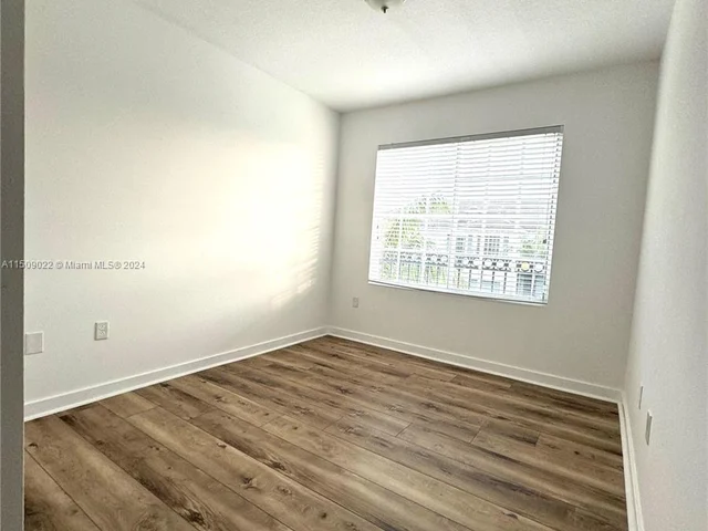 3443 NW 13th St, Lauderhill FL 33311