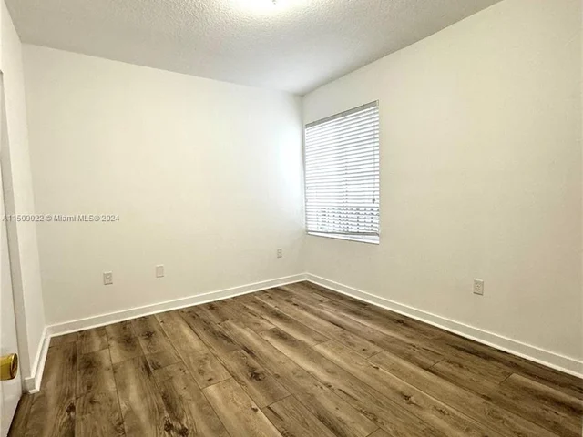 3443 NW 13th St, Lauderhill FL 33311