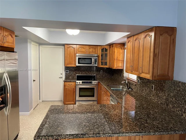 7885 SW 158th Ter, Palmetto Bay FL 33157