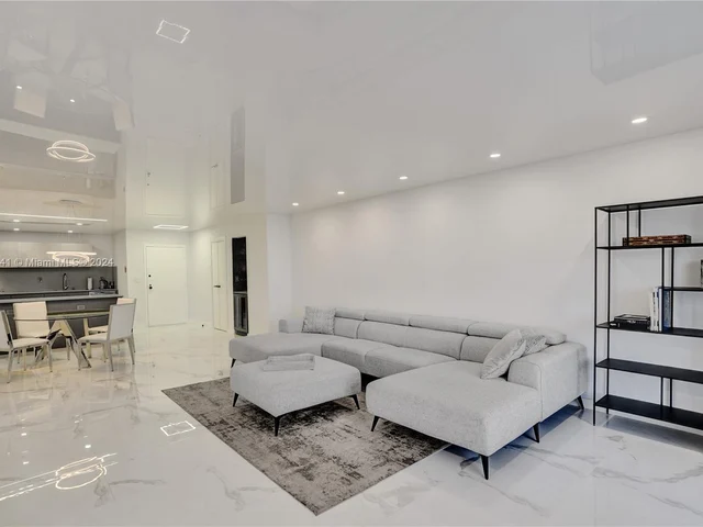 2500 Parkview Dr # 1112, Hallandale Beach FL 33009