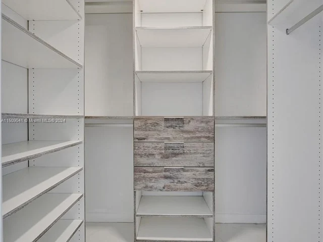 2500 Parkview Dr # 1112, Hallandale Beach FL 33009