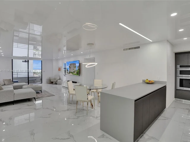 2500 Parkview Dr # 1112, Hallandale Beach FL 33009