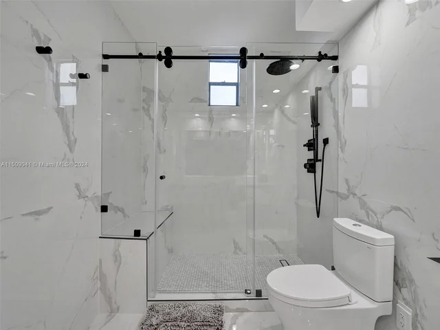 2500 Parkview Dr # 1112, Hallandale Beach FL 33009