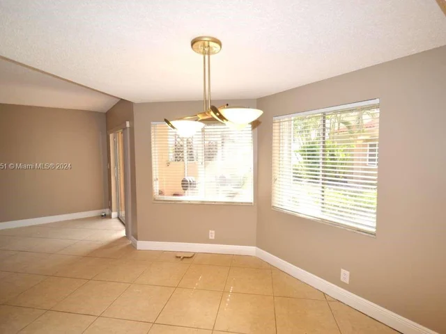 7892 NW 7th Ct # 7892, Plantation FL 33324