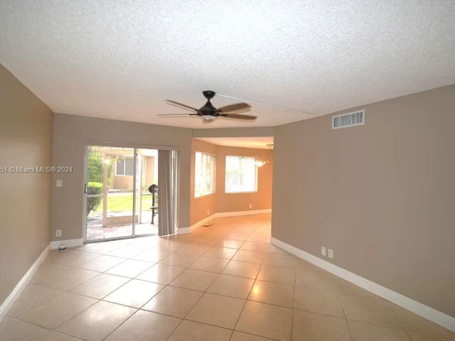 7892 NW 7th Ct # 7892, Plantation FL 33324