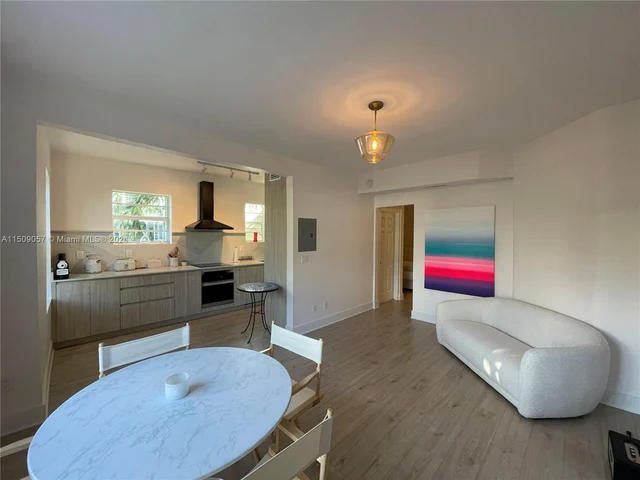 4812 Pine Tree Dr # 209, Miami Beach FL 33140