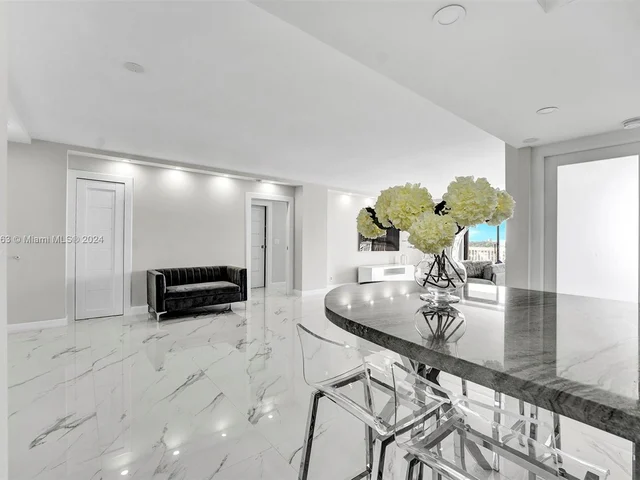 1500 S Ocean Dr # 7F, Hollywood FL 33019