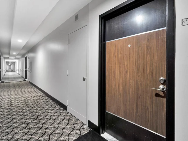 1500 S Ocean Dr # 7F, Hollywood FL 33019