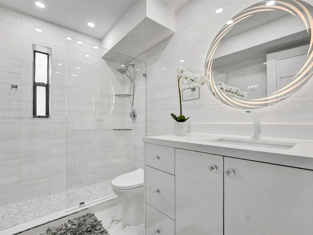 1500 S Ocean Dr # 7F, Hollywood FL 33019