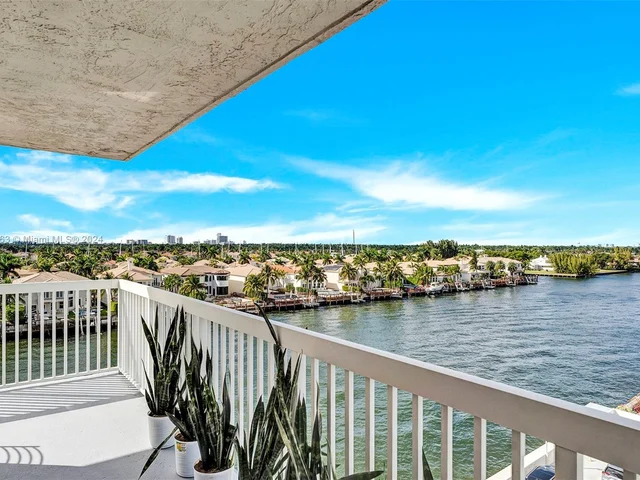 1500 S Ocean Dr # 7F, Hollywood FL 33019