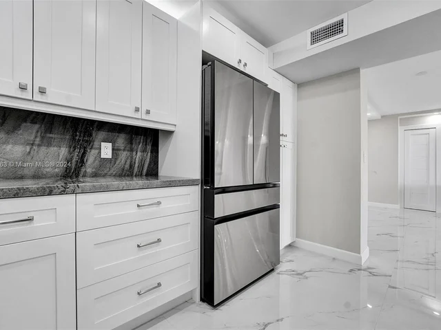 1500 S Ocean Dr # 7F, Hollywood FL 33019