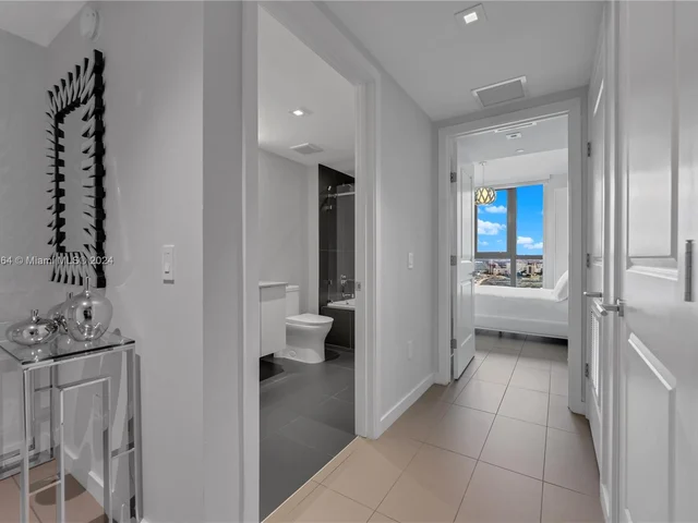 1600 NE 1st Ave # 2916, Miami FL 33132