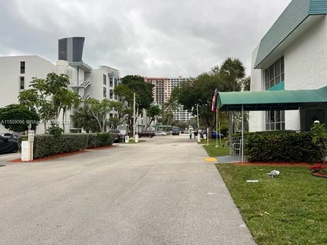 200 177th Dr # 315, Sunny Isles Beach FL 33160