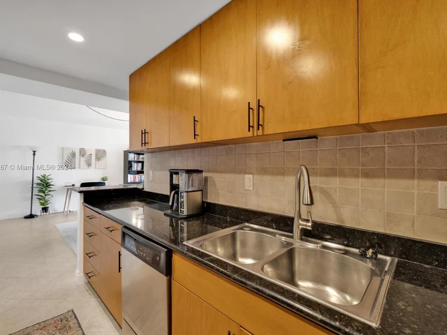 10350 W Bay Harbor Dr # 8F, Bay Harbor Islands FL 33154