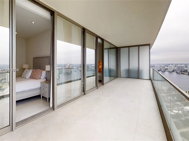 18975 Collins Ave # 4003, Sunny Isles Beach FL 33160