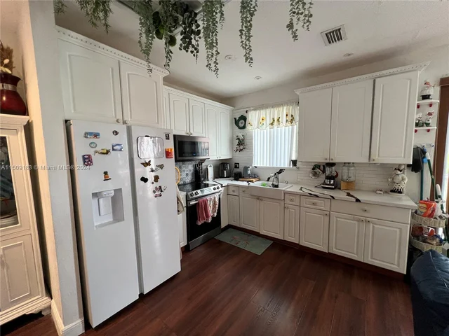 2824 SE 16th Ave # 116, Homestead FL 33035