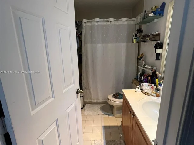 2824 SE 16th Ave # 116, Homestead FL 33035