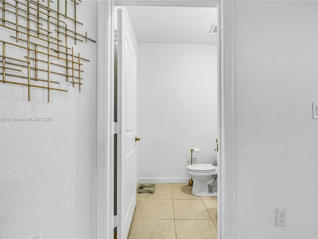 437 NW 204th St, Miami Gardens FL 33169