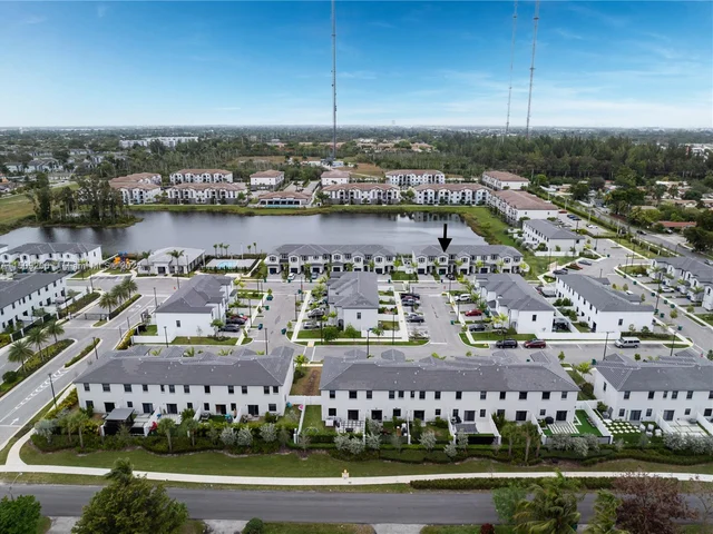 437 NW 204th St, Miami Gardens FL 33169