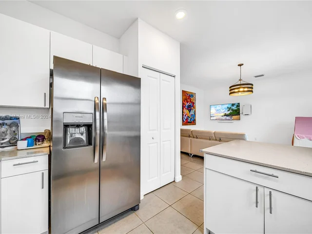 437 NW 204th St, Miami Gardens FL 33169