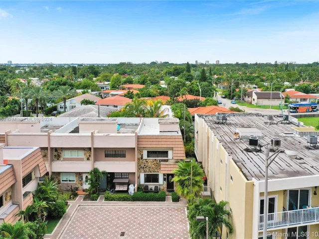 8962 Collins Ave # 1, Surfside FL 33154