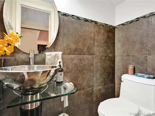 8962 Collins Ave # 1, Surfside FL 33154