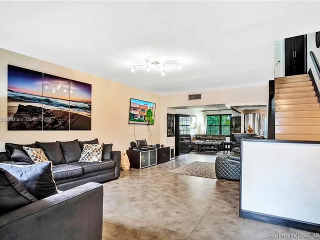 8962 Collins Ave # 1, Surfside FL 33154