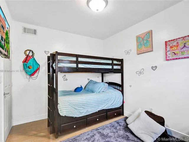 8962 Collins Ave # 1, Surfside FL 33154