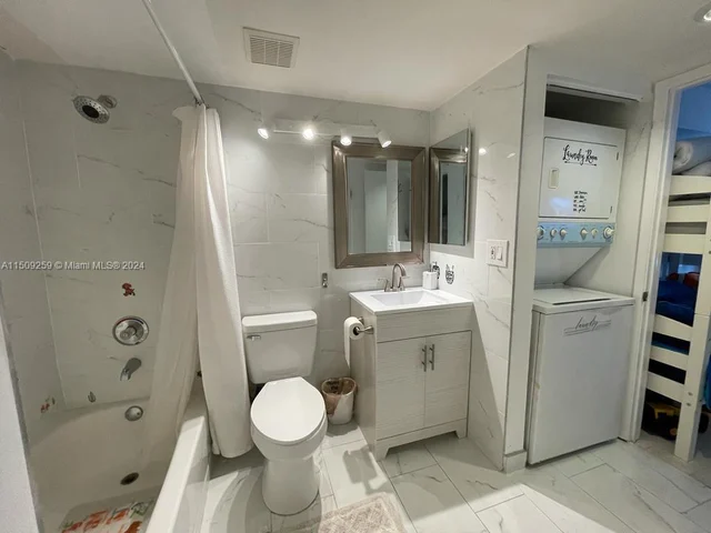 3300 NE 192nd St # 504, Aventura FL 33180