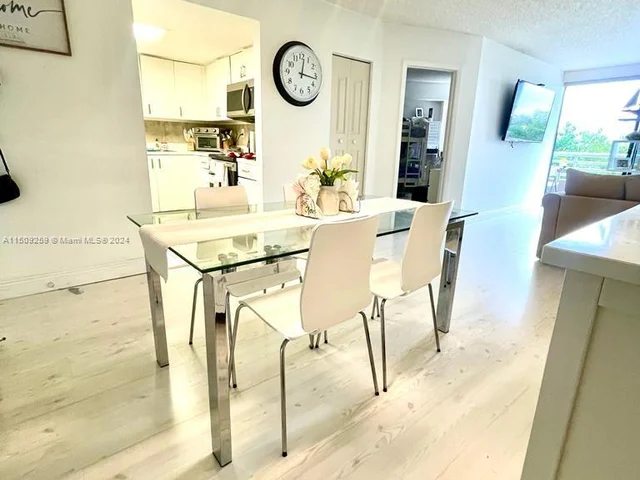 3300 NE 192nd St # 504, Aventura FL 33180